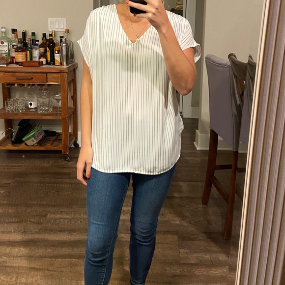 Stripped Madison Blouse. Size M - Picture 4 of 6